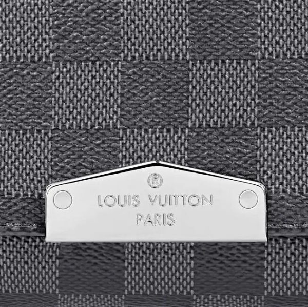 Louis Vuitton DISTRICT PM N40349 - Image 4